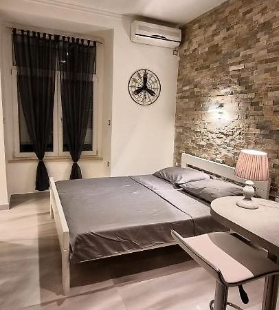 Apartment Amfiteatar Pula Exterior foto